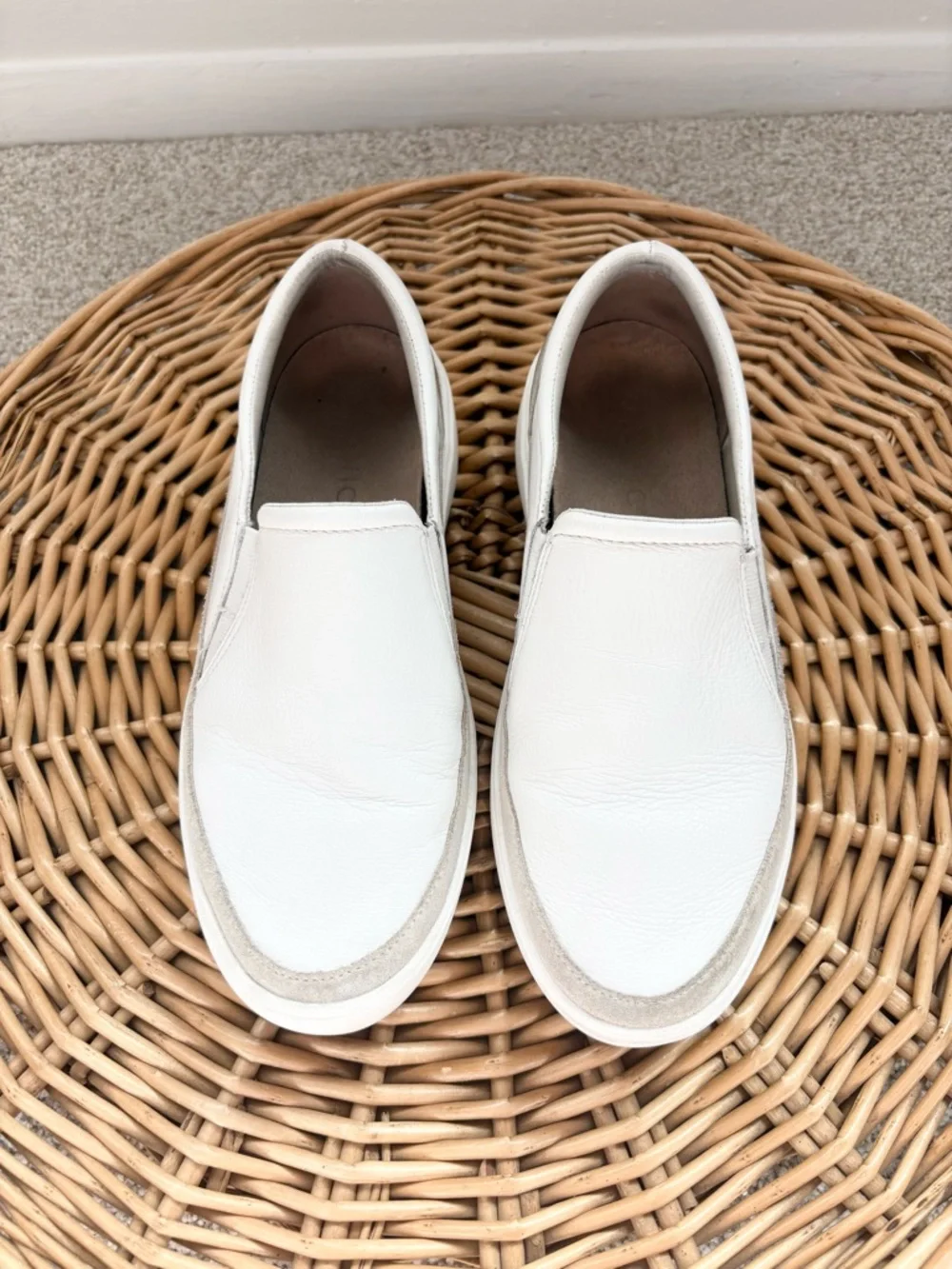 Vionic White Silver Metallic Kearny Leather Platform Slip On Sneakers Size 7 - Picture 4 of 11